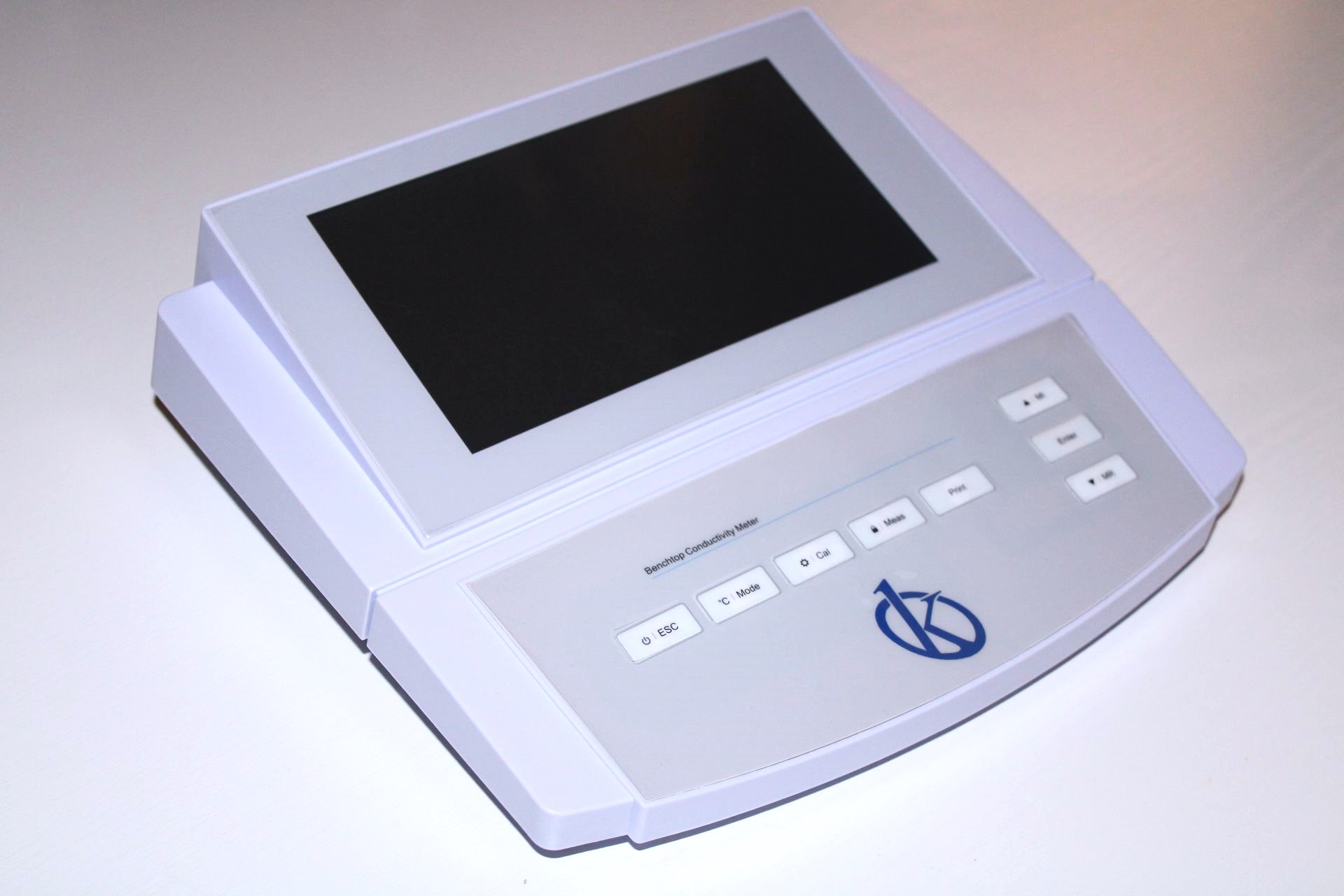 What are the steps to use and calibrate a Turbidity meter?
