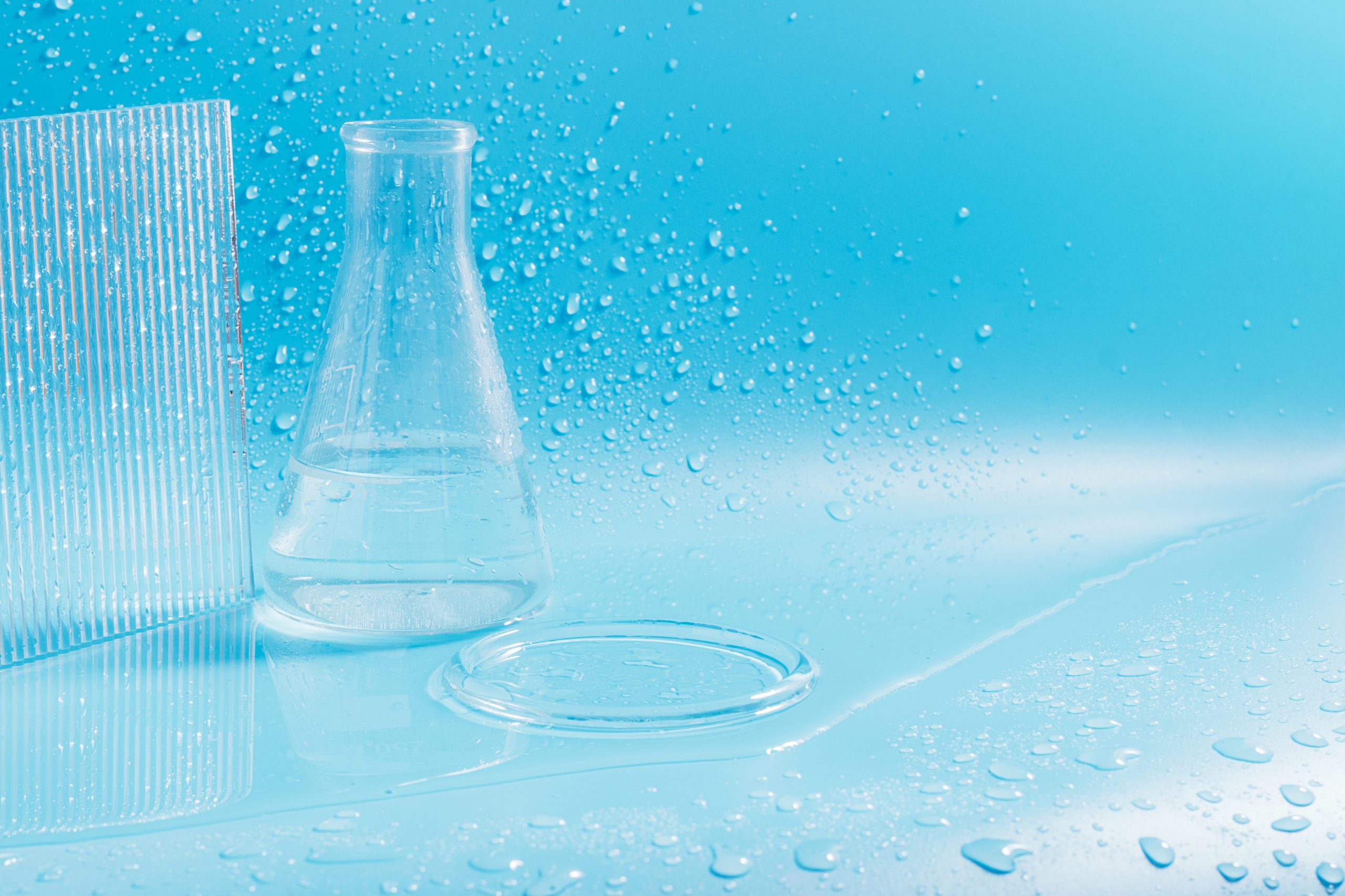 What are the different water purification systems of a laboratory?